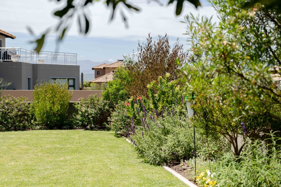 4 Bedroom Property for Sale in The Hill Western Cape